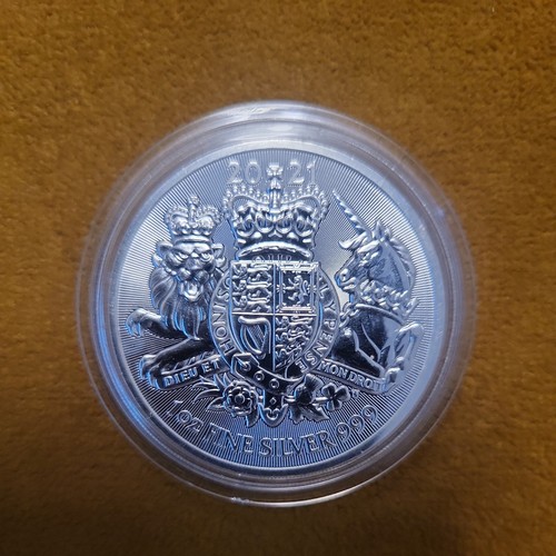 2021 royal coat arms - of,
